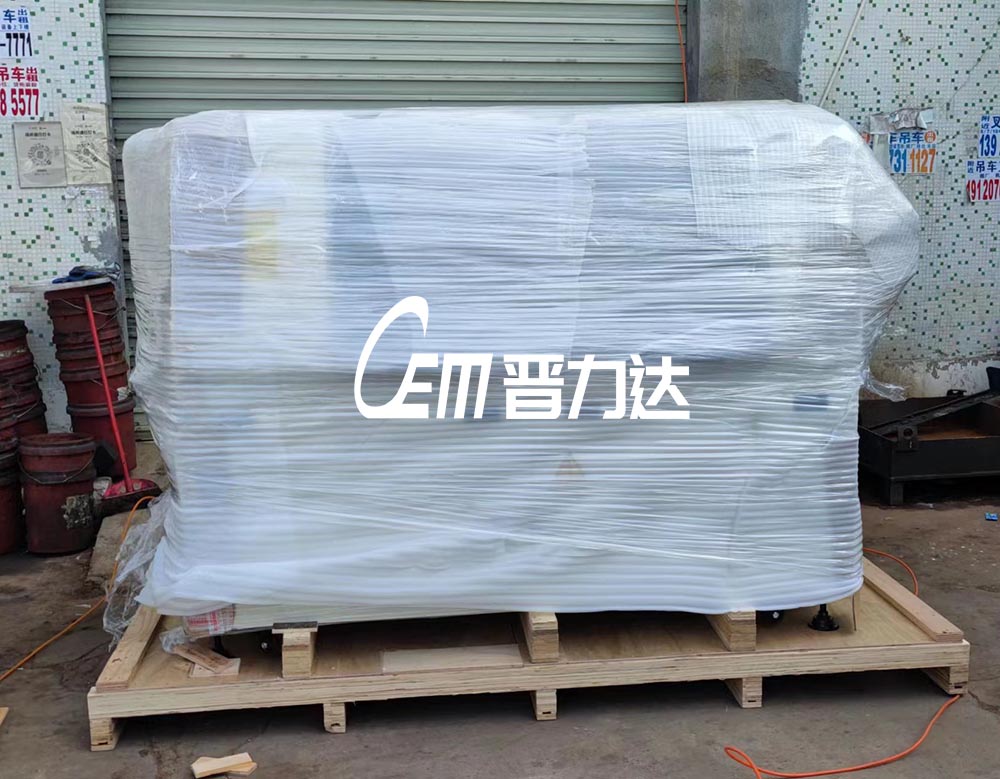 兩臺高配波峰焊出口德國漢堡市，全英文界面